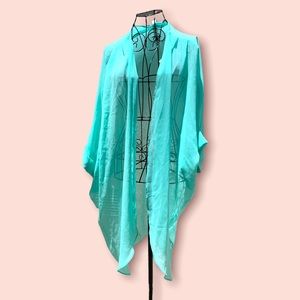 Teal mid length short sleeved sheer kimono size M/L